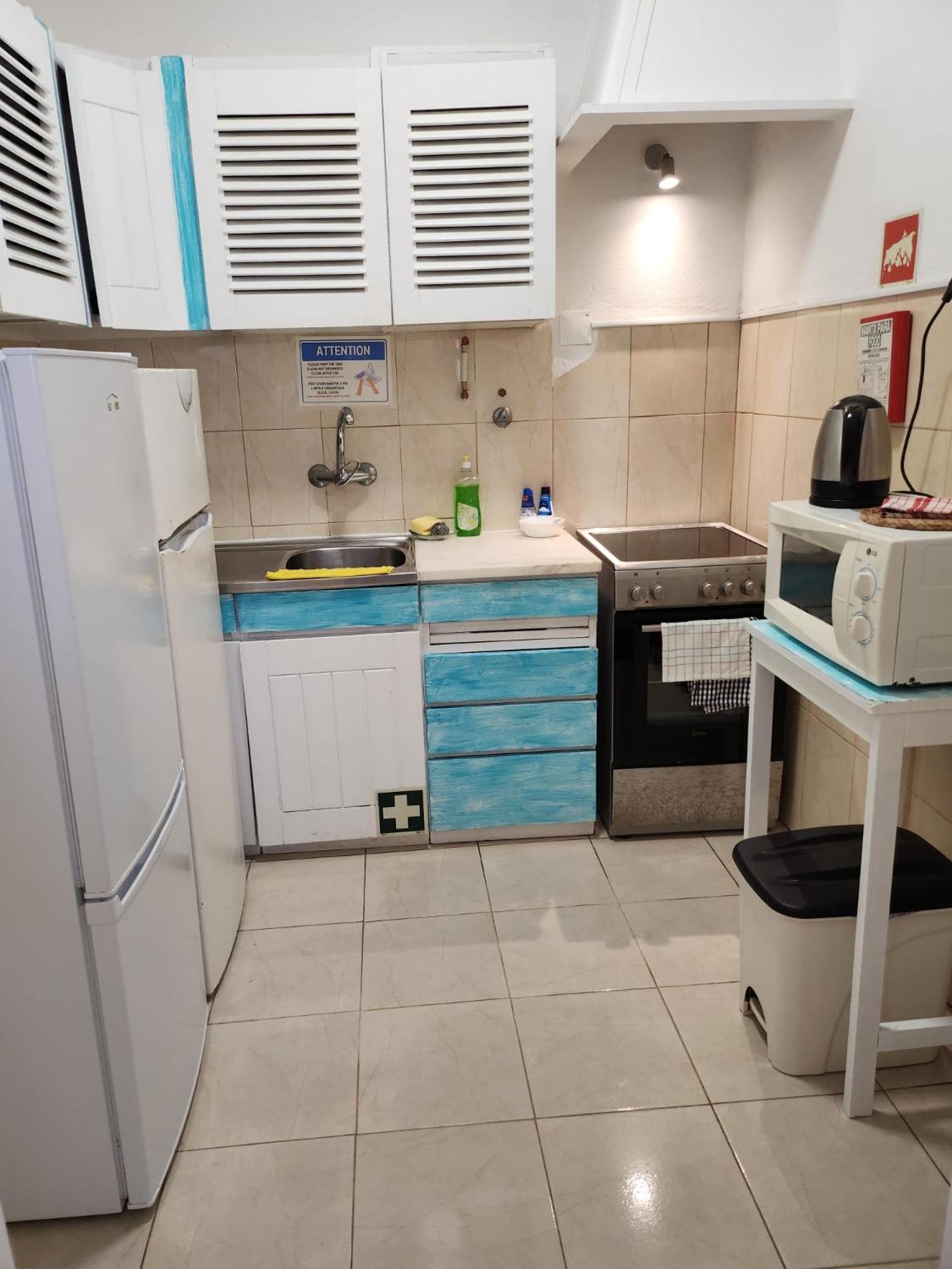 Hostal Blife & *